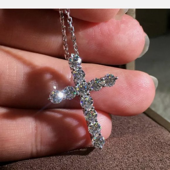 New silver cross Diamond Cz Necklace - Picture 2 of 4